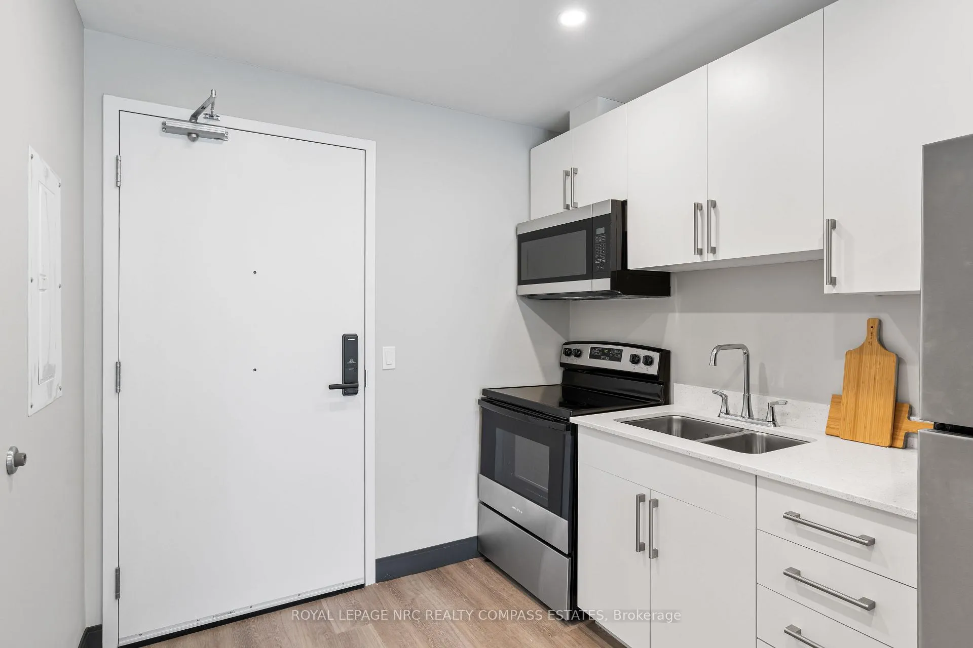 Photo 6 of Unit 421, 695 Niagara Street, Welland, N. Welland — HOMEH