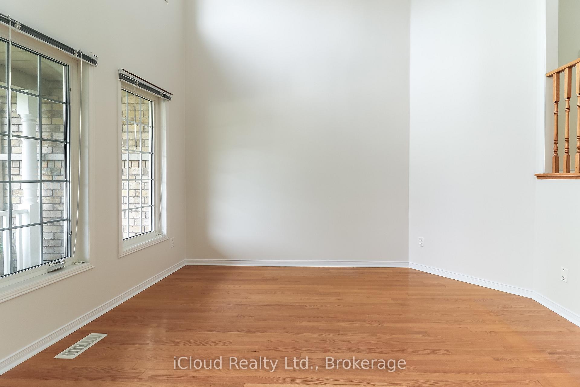 Photo 5 of 154 Royal Beech Drive, Wasaga Beach — HOMEH