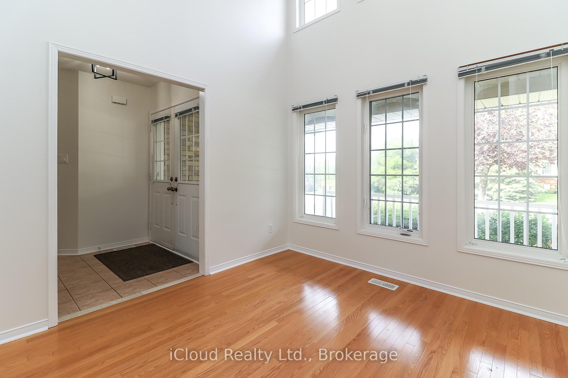 Photo 7 of 154 Royal Beech Drive, Wasaga Beach — HOMEH