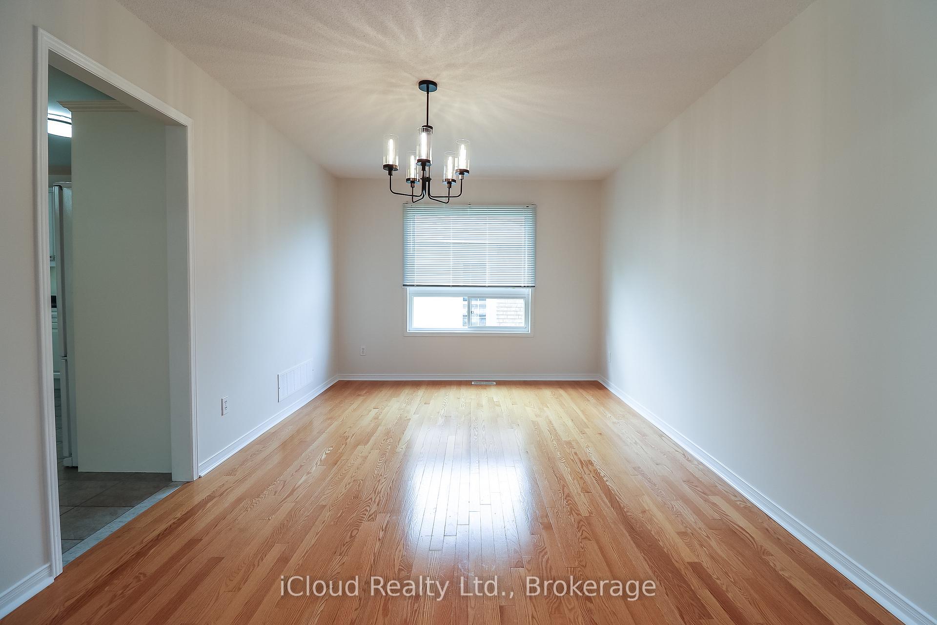Photo 8 of 154 Royal Beech Drive, Wasaga Beach — HOMEH