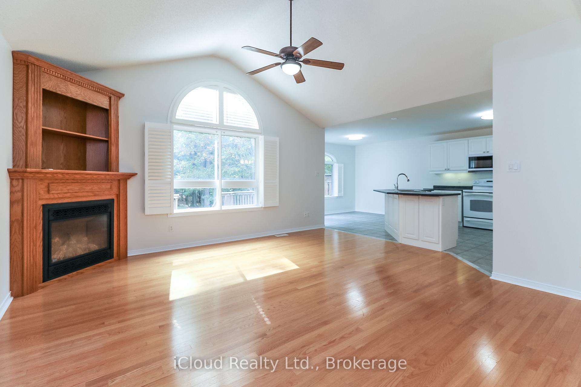 Photo 13 of 154 Royal Beech Drive, Wasaga Beach — HOMEH