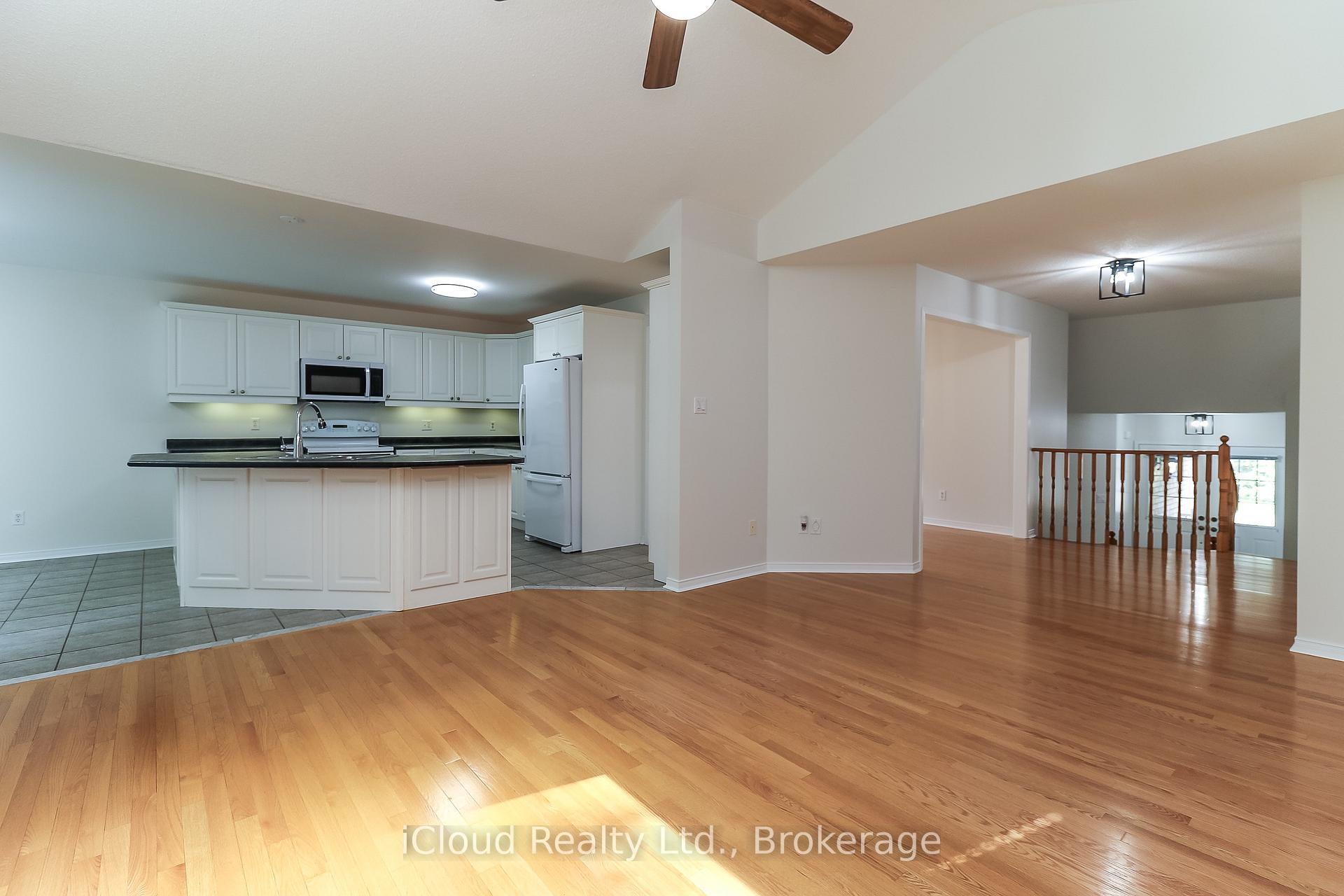 Photo 14 of 154 Royal Beech Drive, Wasaga Beach — HOMEH