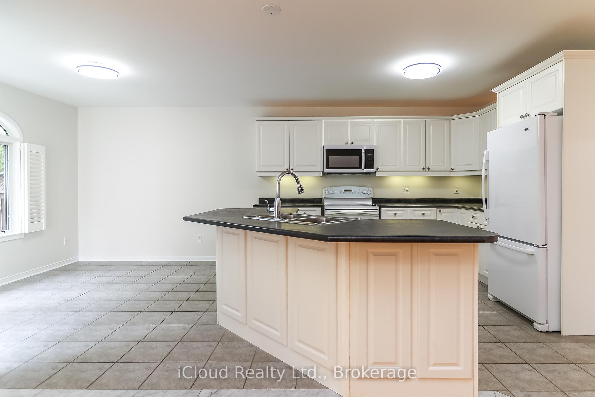 Photo 16 of 154 Royal Beech Drive, Wasaga Beach — HOMEH
