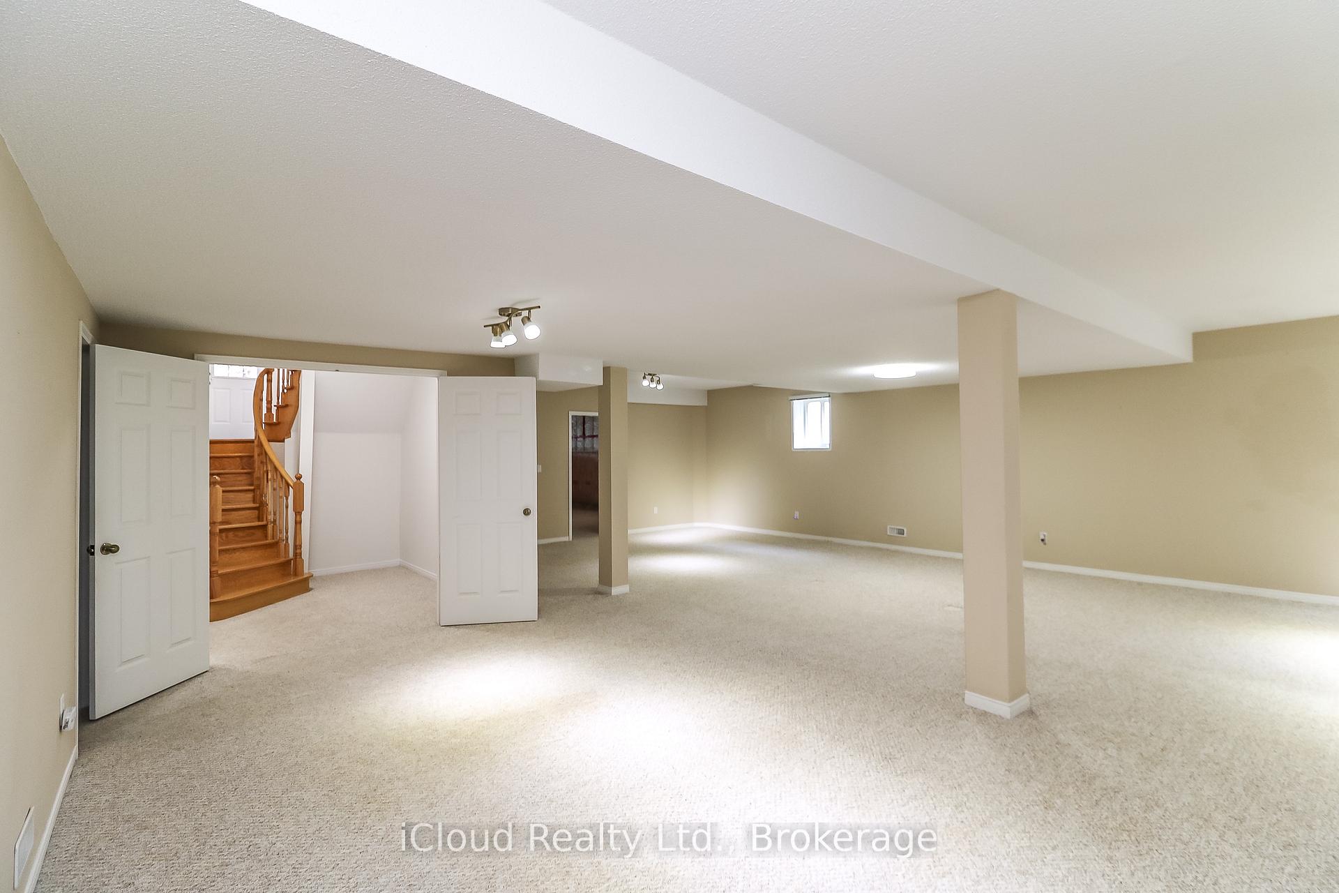Photo 33 of 154 Royal Beech Drive, Wasaga Beach — HOMEH