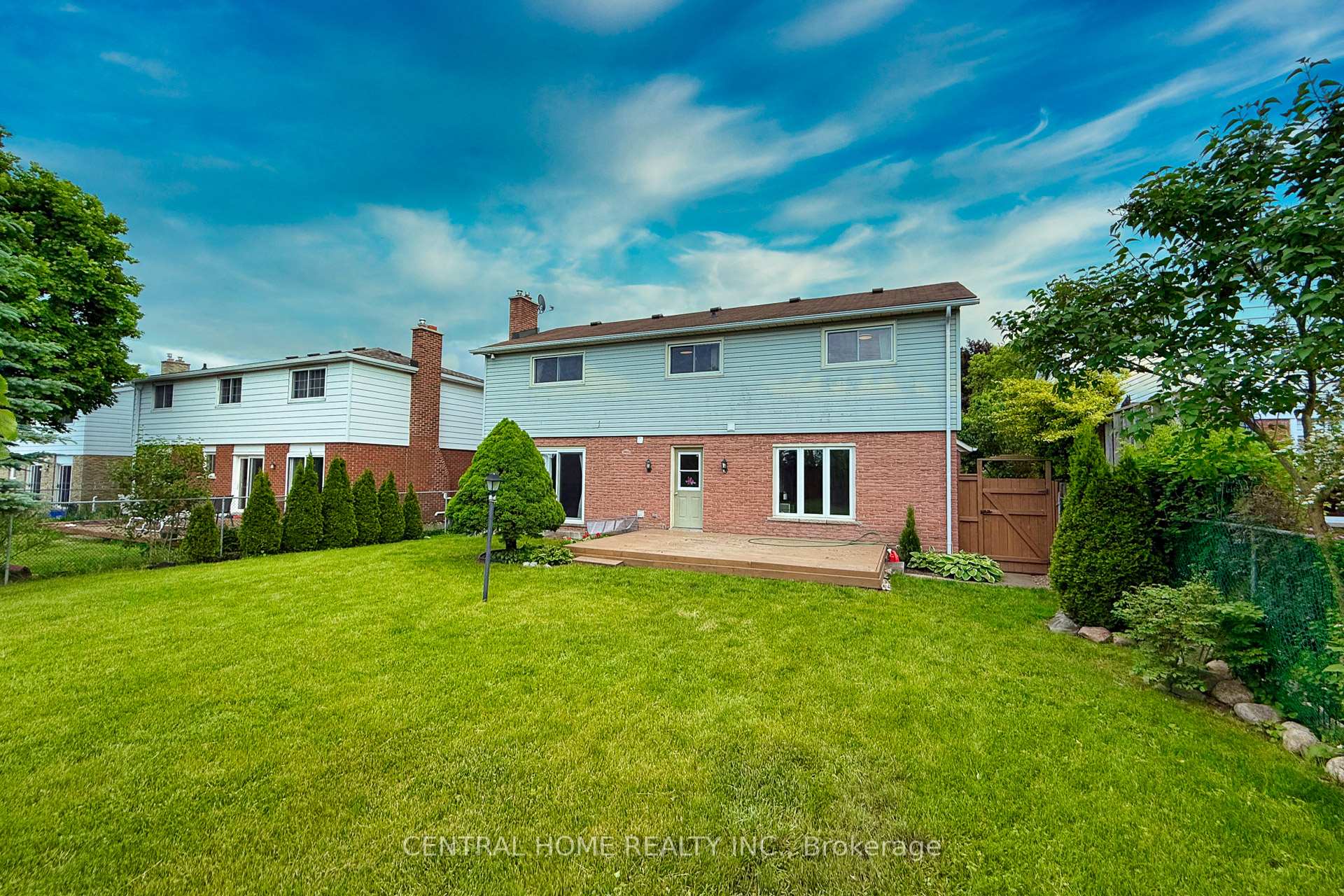 Photo 41 of 435 Stillmeadow Circle, Waterloo — HOMEH