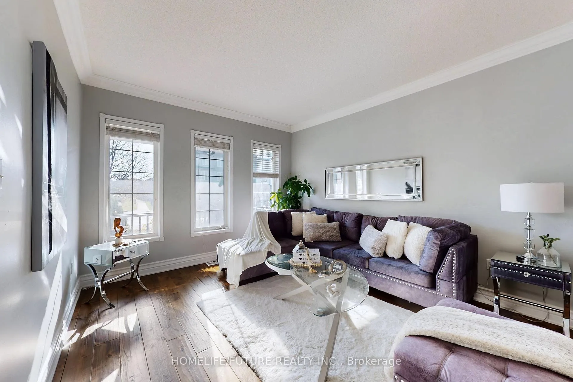 Photo 5 of 94 Carnwith Drive E, Whitby, Brooklin — HOMEH