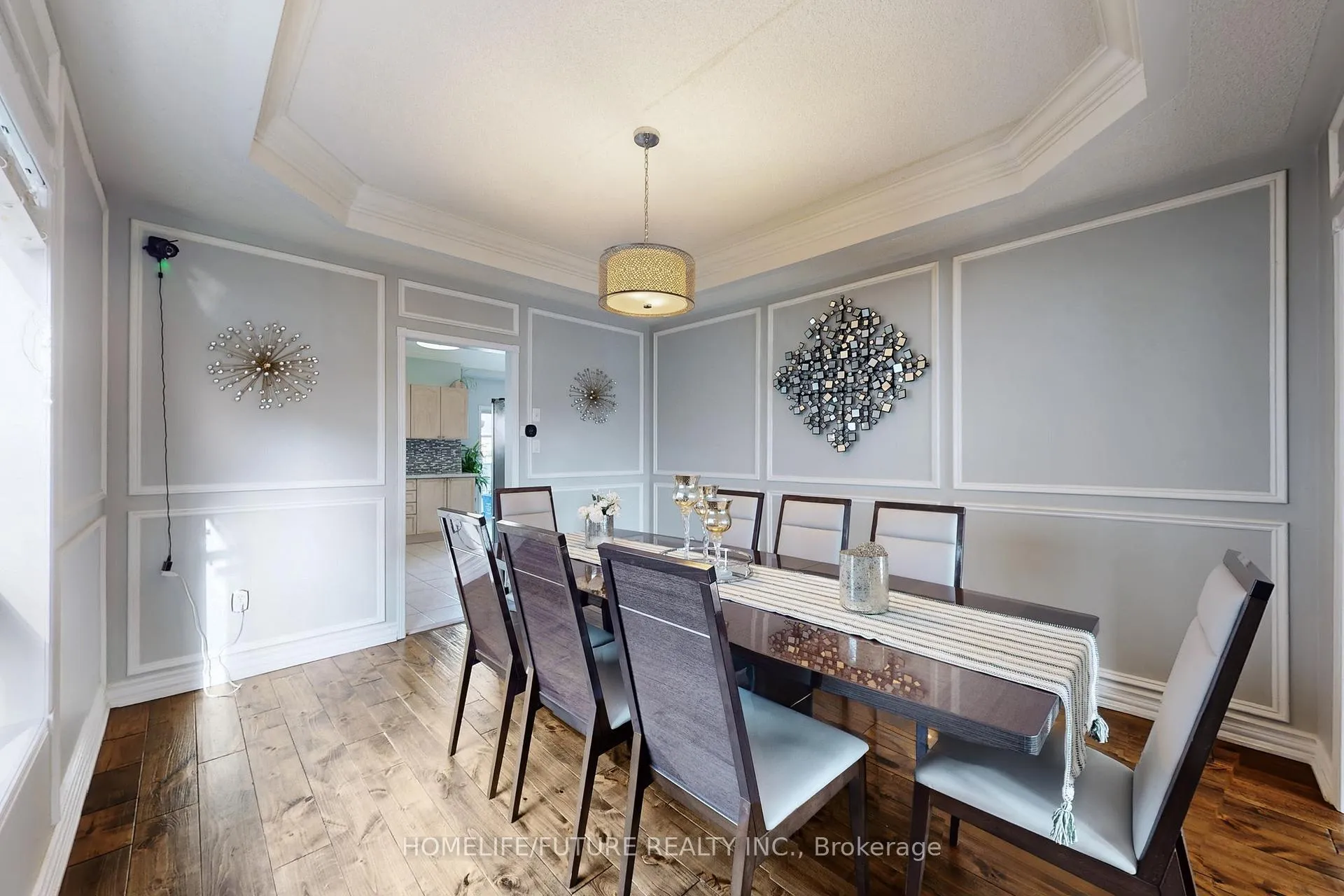 Photo 7 of 94 Carnwith Drive E, Whitby, Brooklin — HOMEH