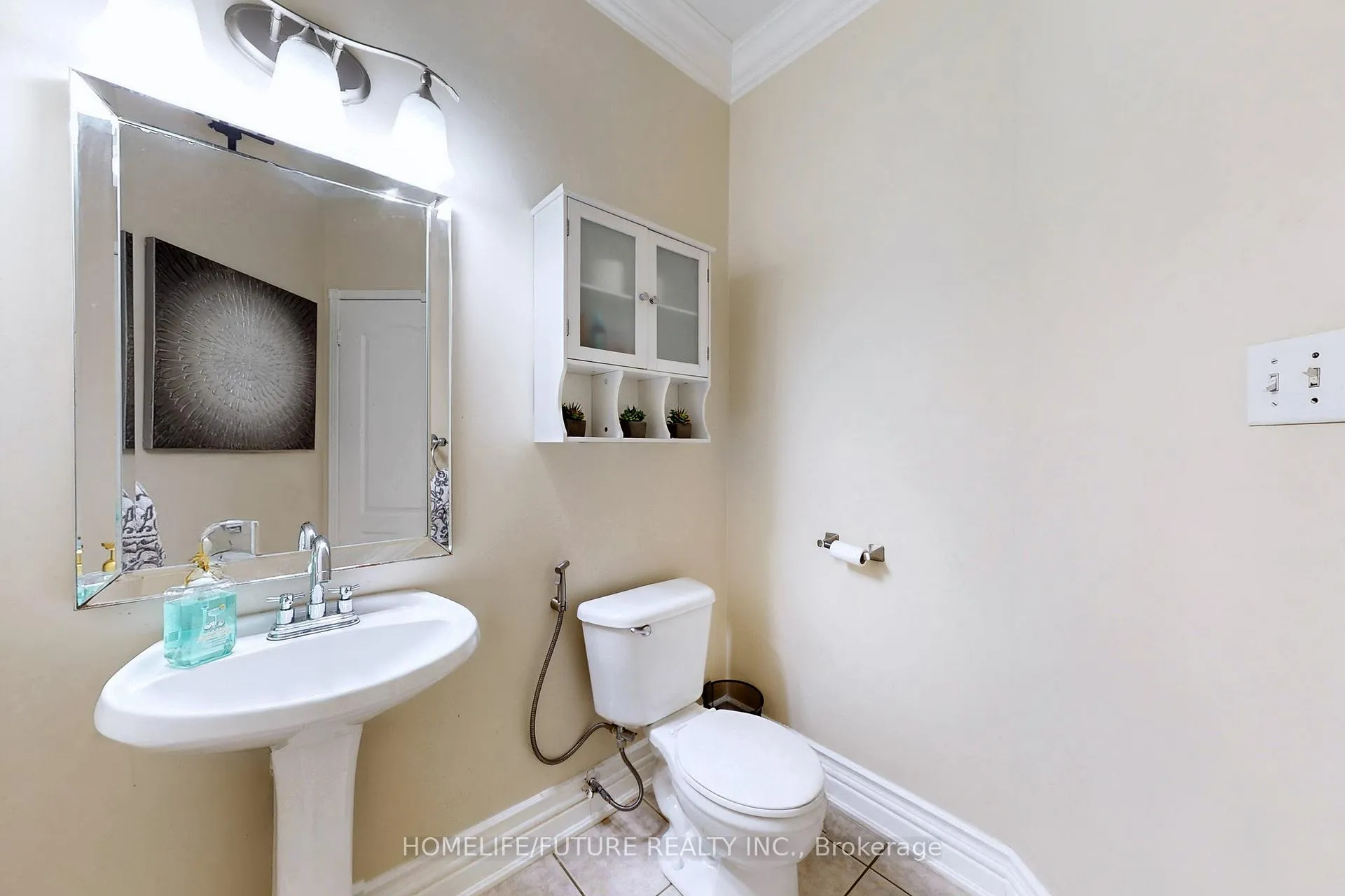 Photo 13 of 94 Carnwith Drive E, Whitby, Brooklin — HOMEH