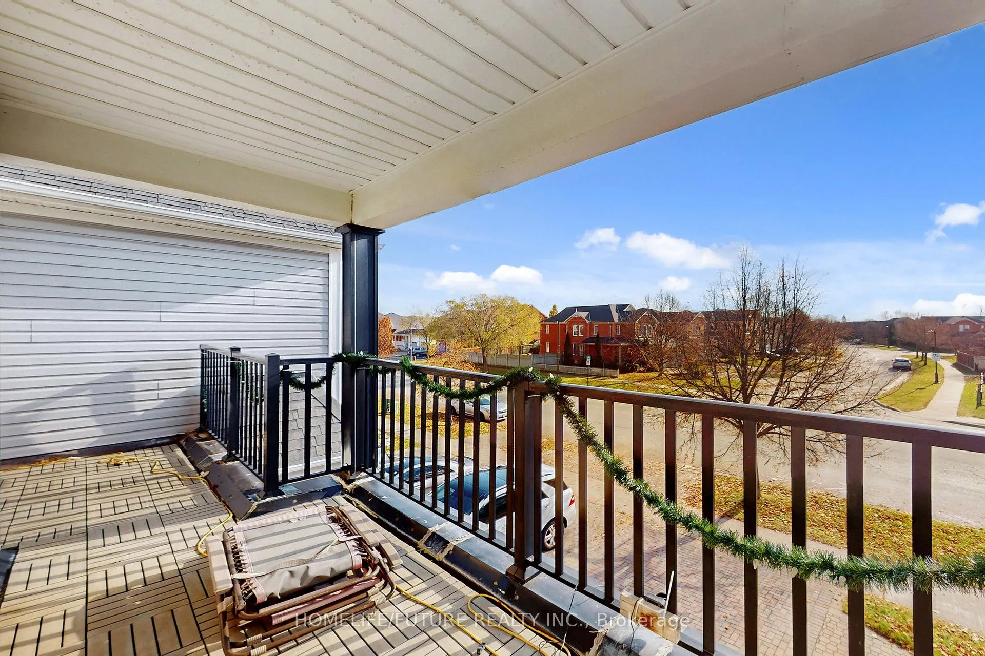 Photo 40 of 94 Carnwith Drive E, Whitby, Brooklin — HOMEH