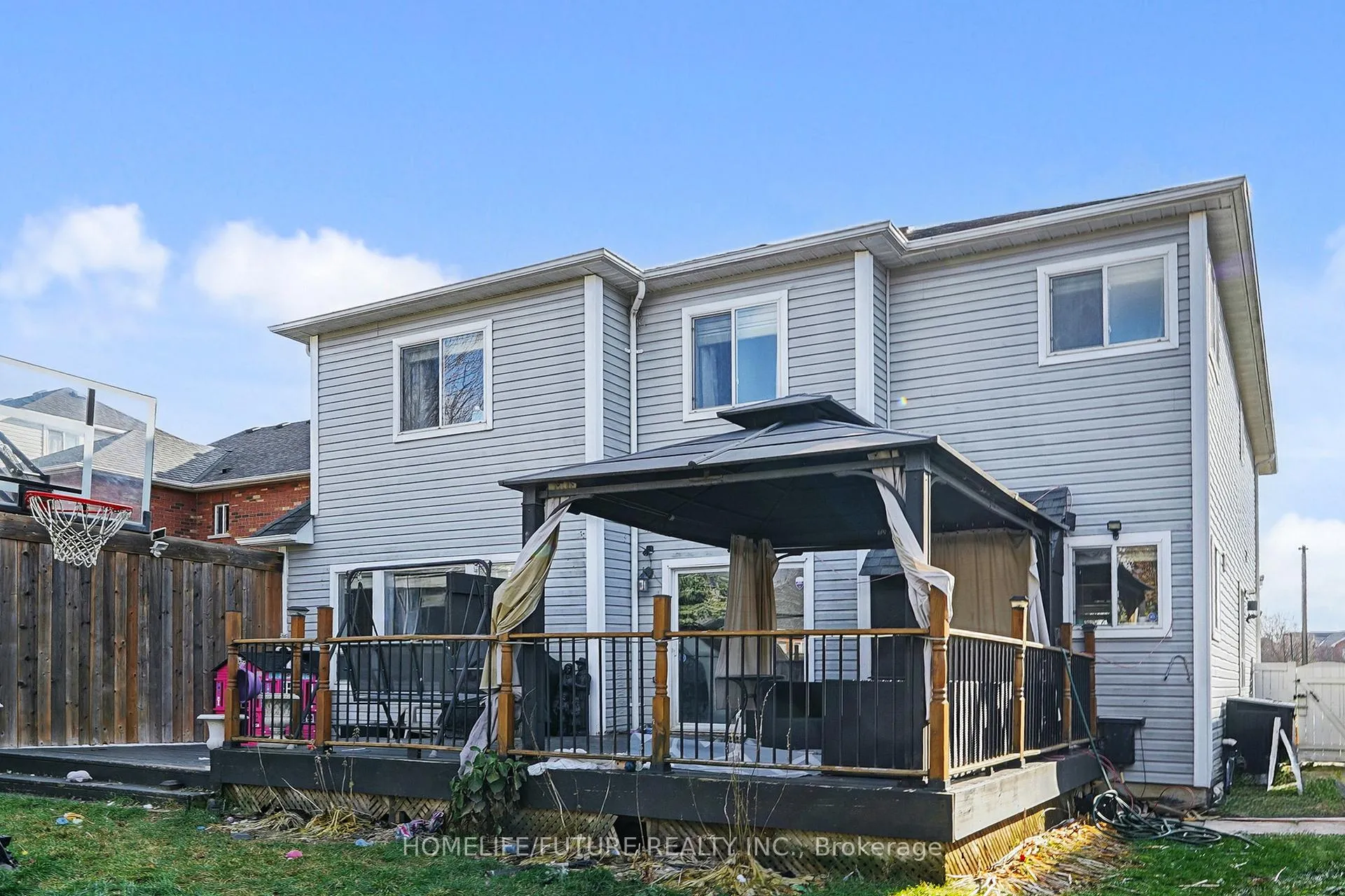 Photo 44 of 94 Carnwith Drive E, Whitby, Brooklin — HOMEH