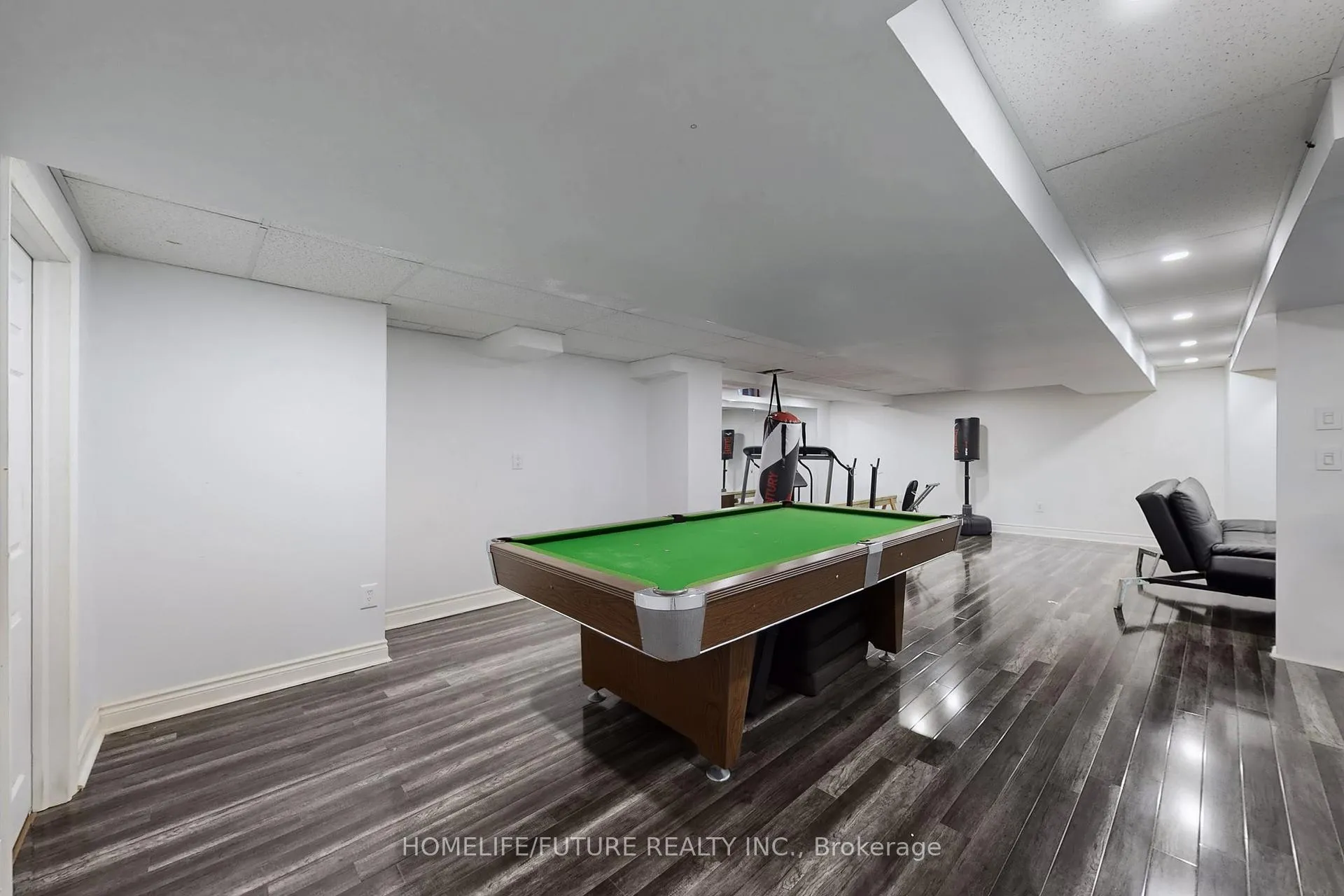 Photo 47 of 94 Carnwith Drive E, Whitby, Brooklin — HOMEH