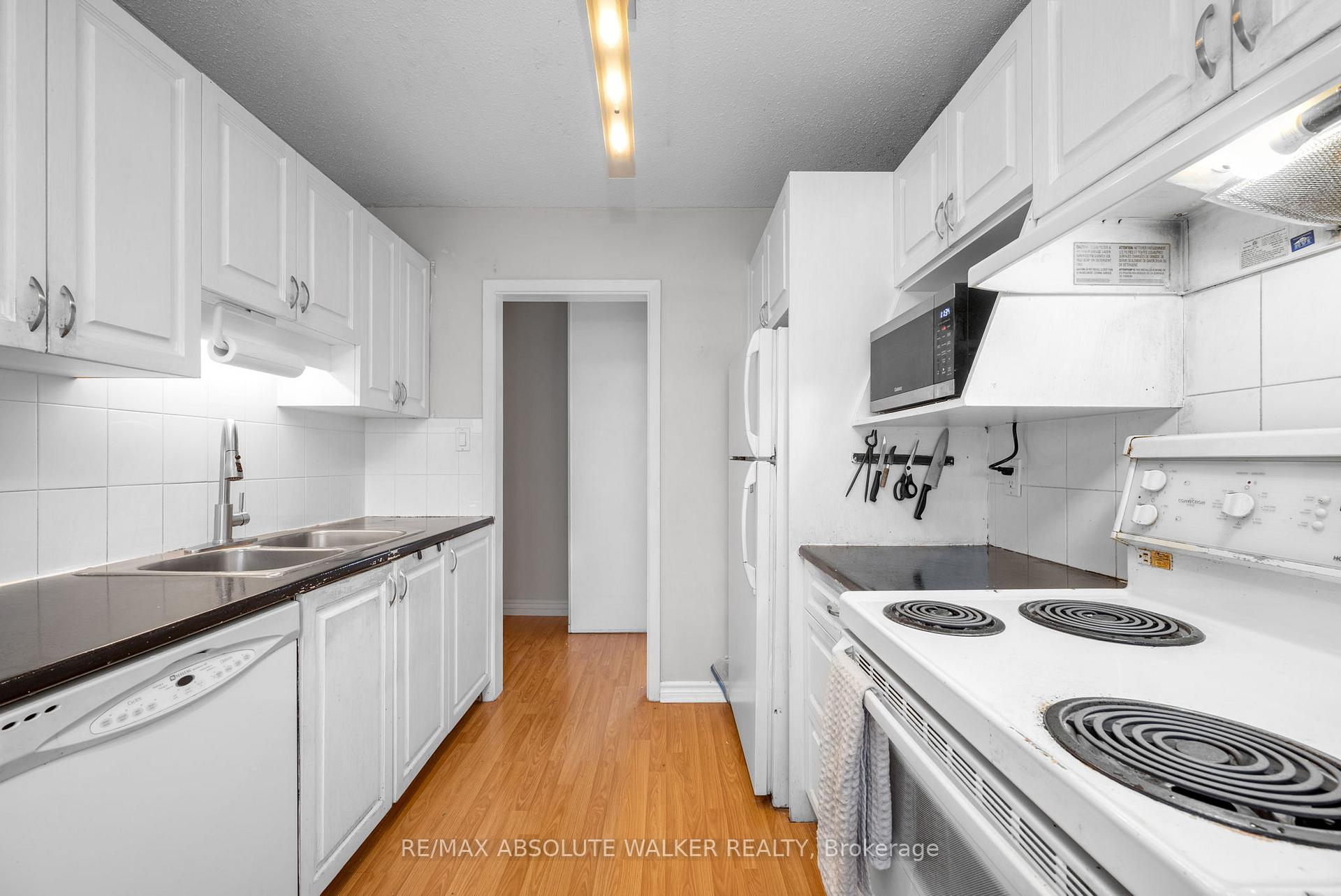 Photo 6 of 89 Tarquin Crescent, Ottawa, Westcliffe Estates — HOMEH