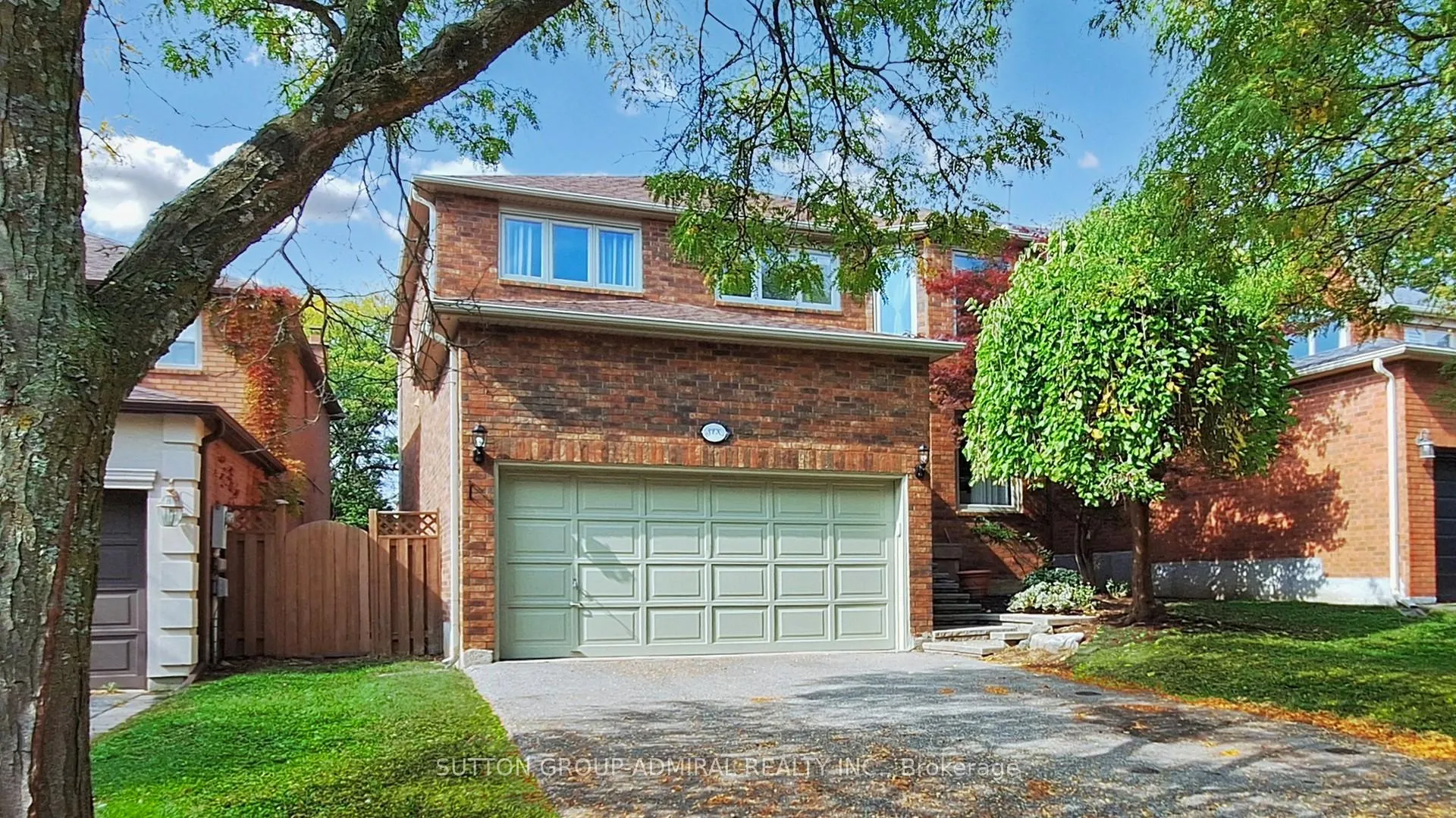 Photo 1 of 6 Mcdougall Court, Vaughan, Uplands — HOMEH