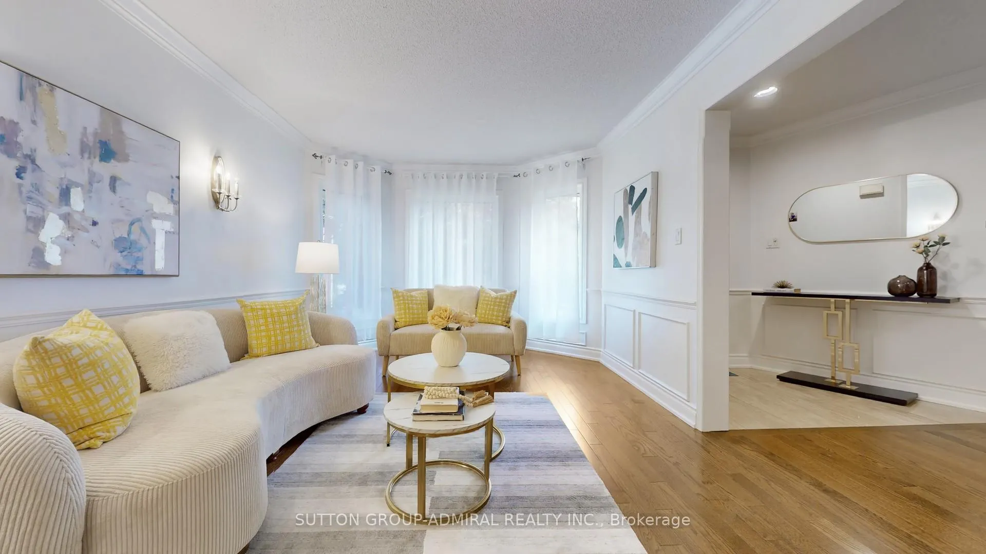 Photo 3 of 6 Mcdougall Court, Vaughan, Uplands — HOMEH