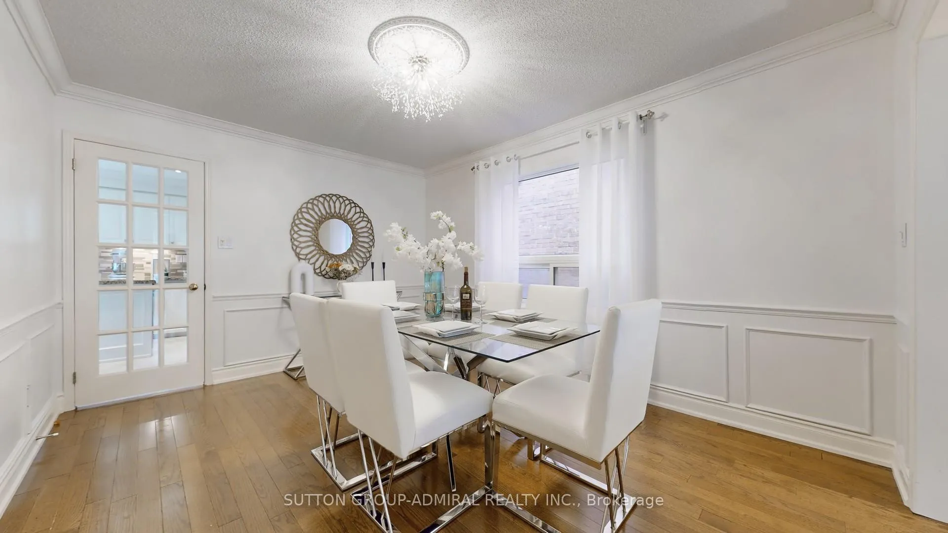 Photo 6 of 6 Mcdougall Court, Vaughan, Uplands — HOMEH