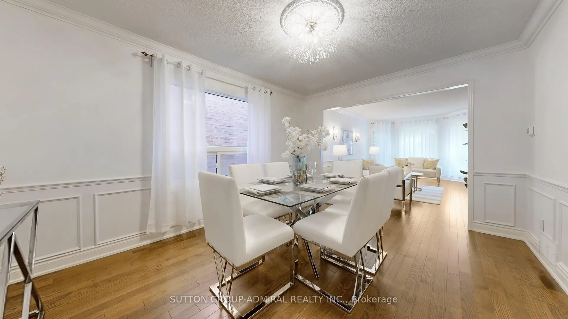 Photo 8 of 6 Mcdougall Court, Vaughan, Uplands — HOMEH