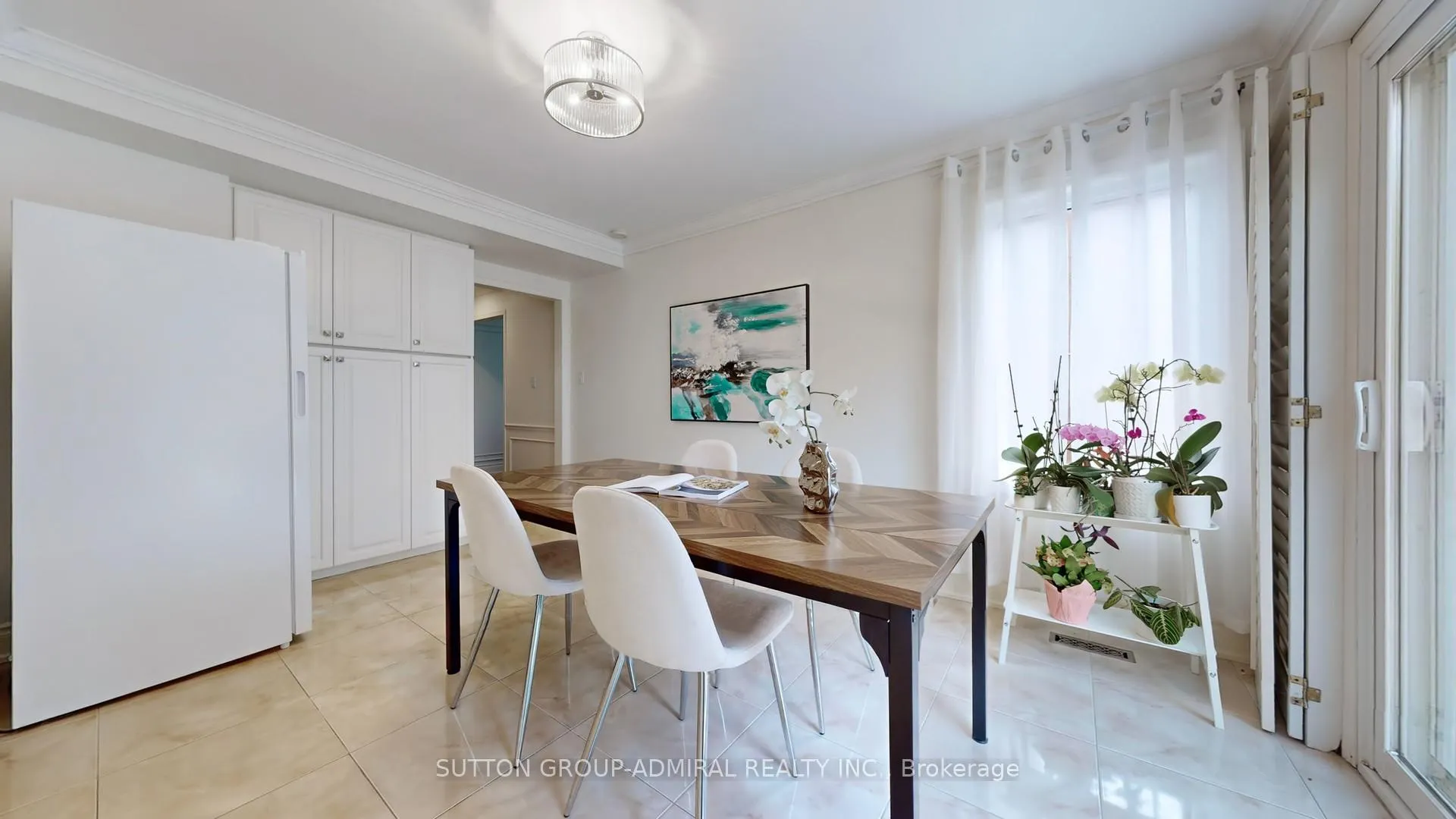 Photo 17 of 6 Mcdougall Court, Vaughan, Uplands — HOMEH