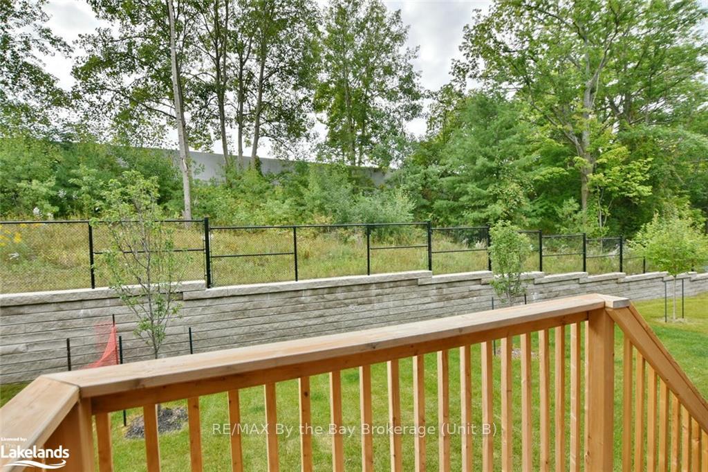 Photo 5 of 17 Eberhardt Drive, Wasaga Beach — HOMEH