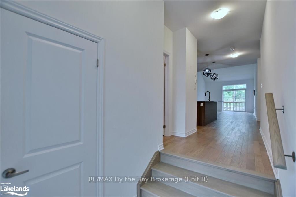 Photo 8 of 17 Eberhardt Drive, Wasaga Beach — HOMEH