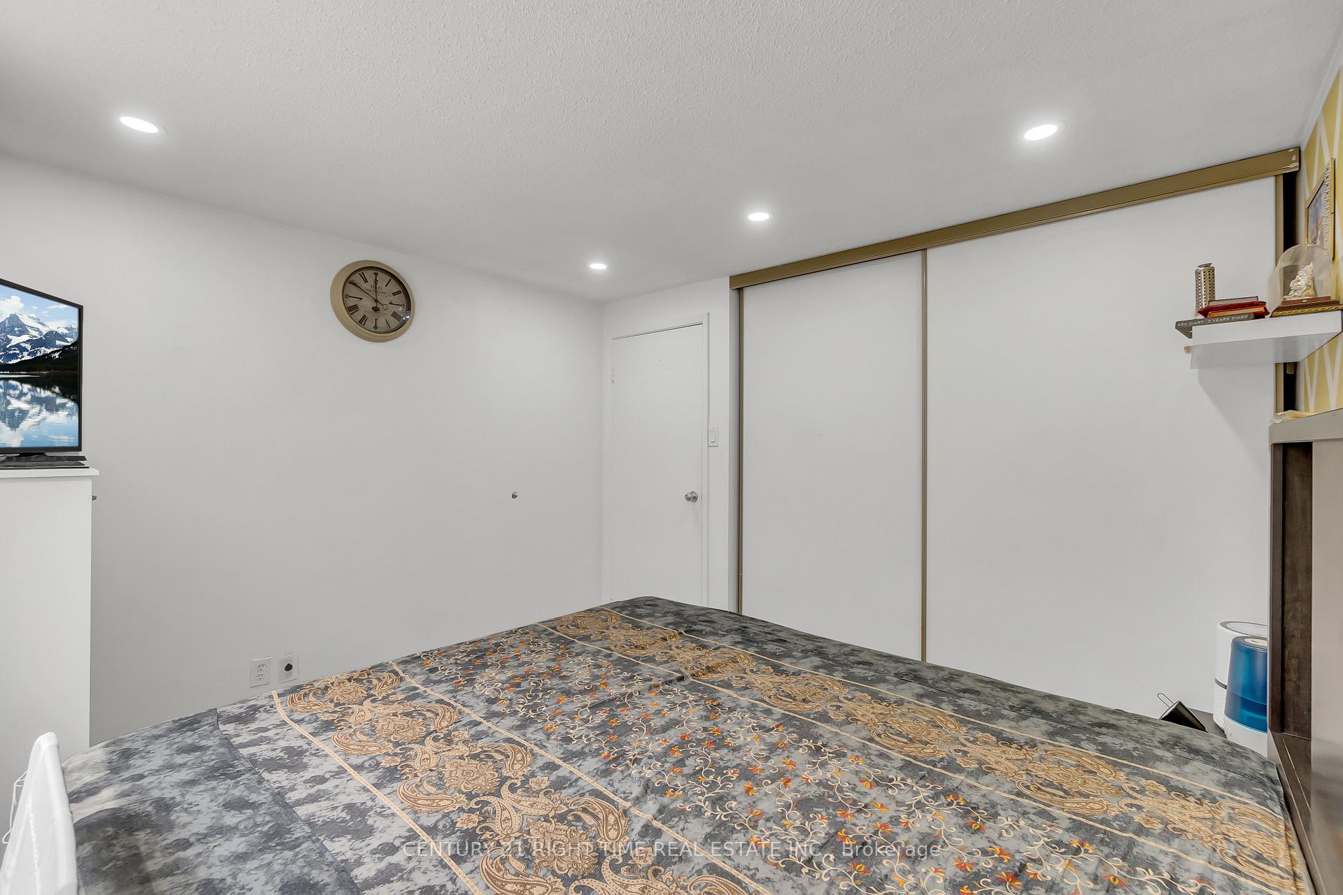 Photo 17 of 445 Drummerhill Crescent, Waterloo — HOMEH