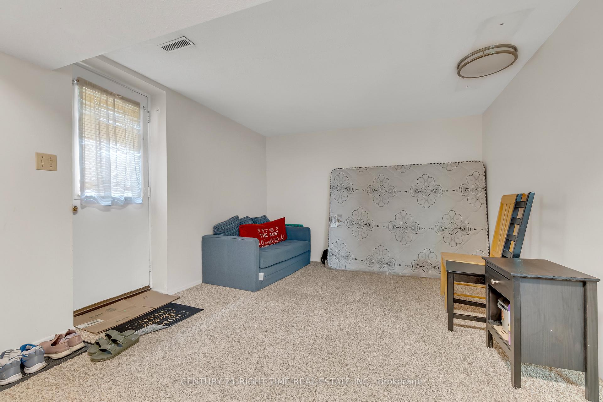 Photo 25 of 445 Drummerhill Crescent, Waterloo — HOMEH