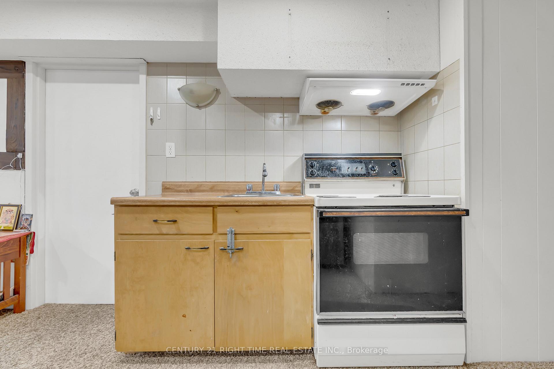 Photo 27 of 445 Drummerhill Crescent, Waterloo — HOMEH