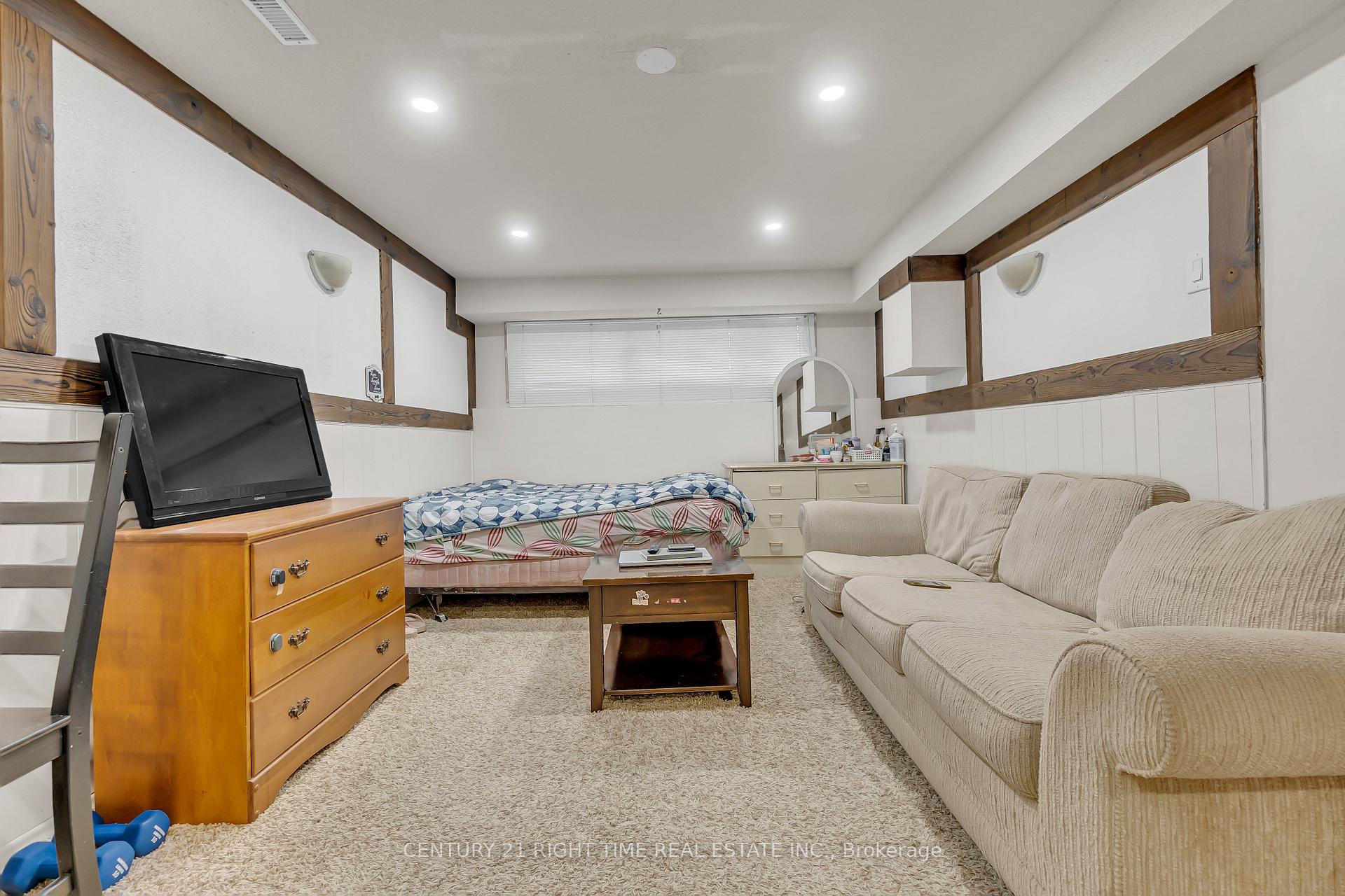 Photo 29 of 445 Drummerhill Crescent, Waterloo — HOMEH