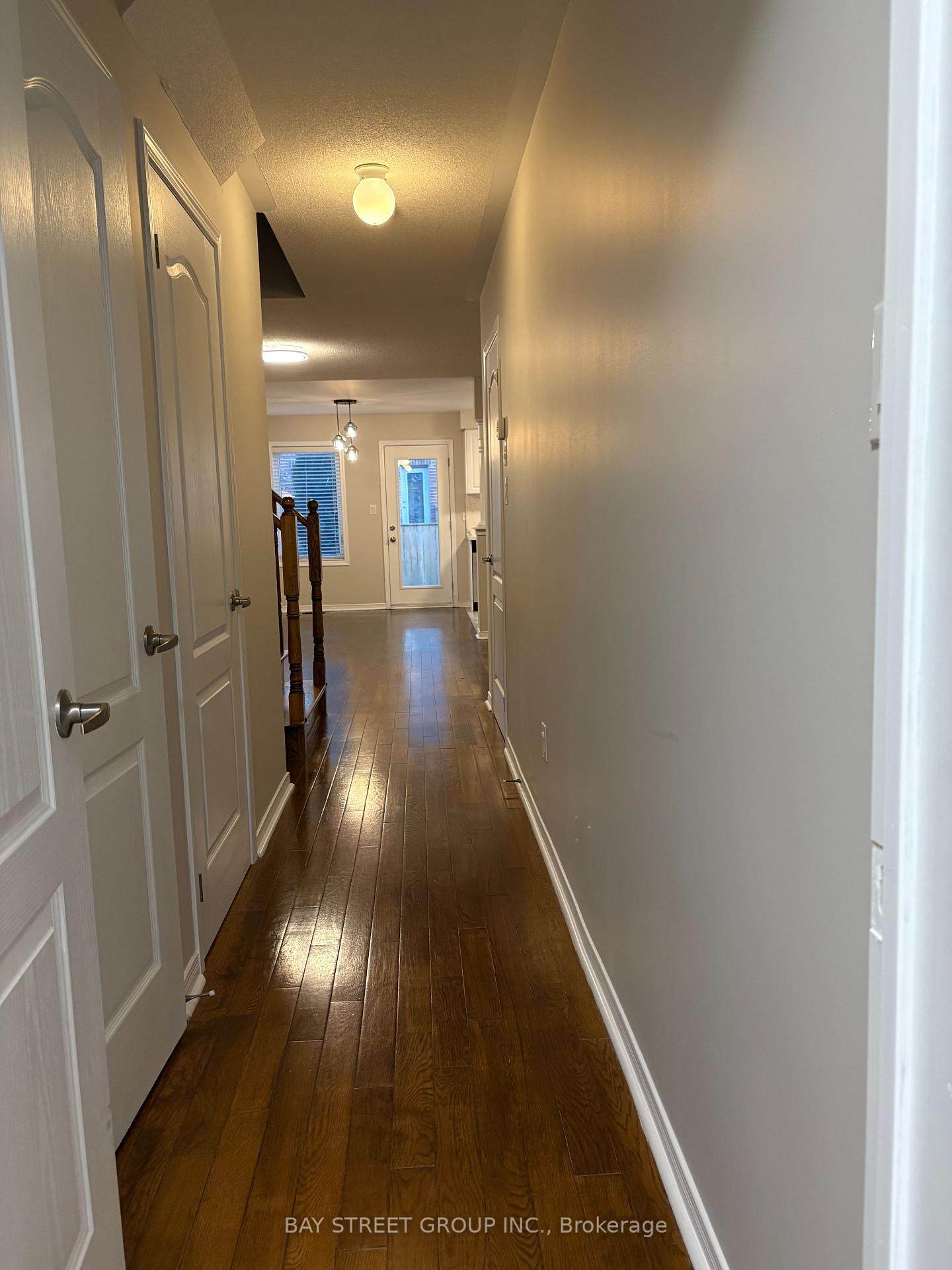 Photo 1 of 19 Coranto Way, Vaughan, Vellore Village — HOMEH