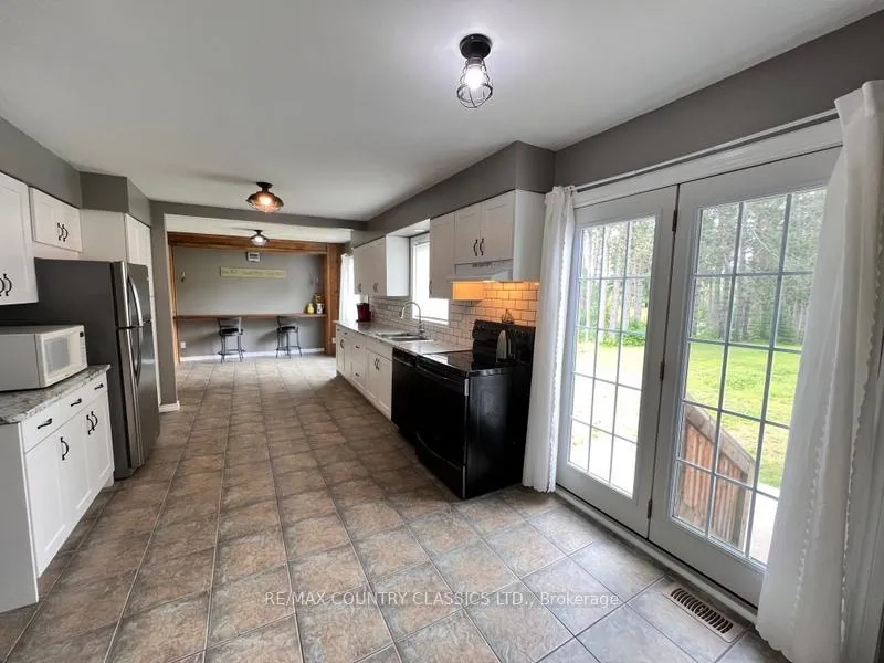 Photo 25 of 76 York River Drive, Bancroft, Bancroft Ward — HOMEH