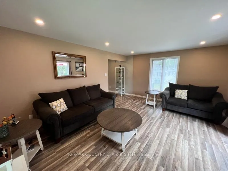 Photo 35 of 76 York River Drive, Bancroft, Bancroft Ward — HOMEH