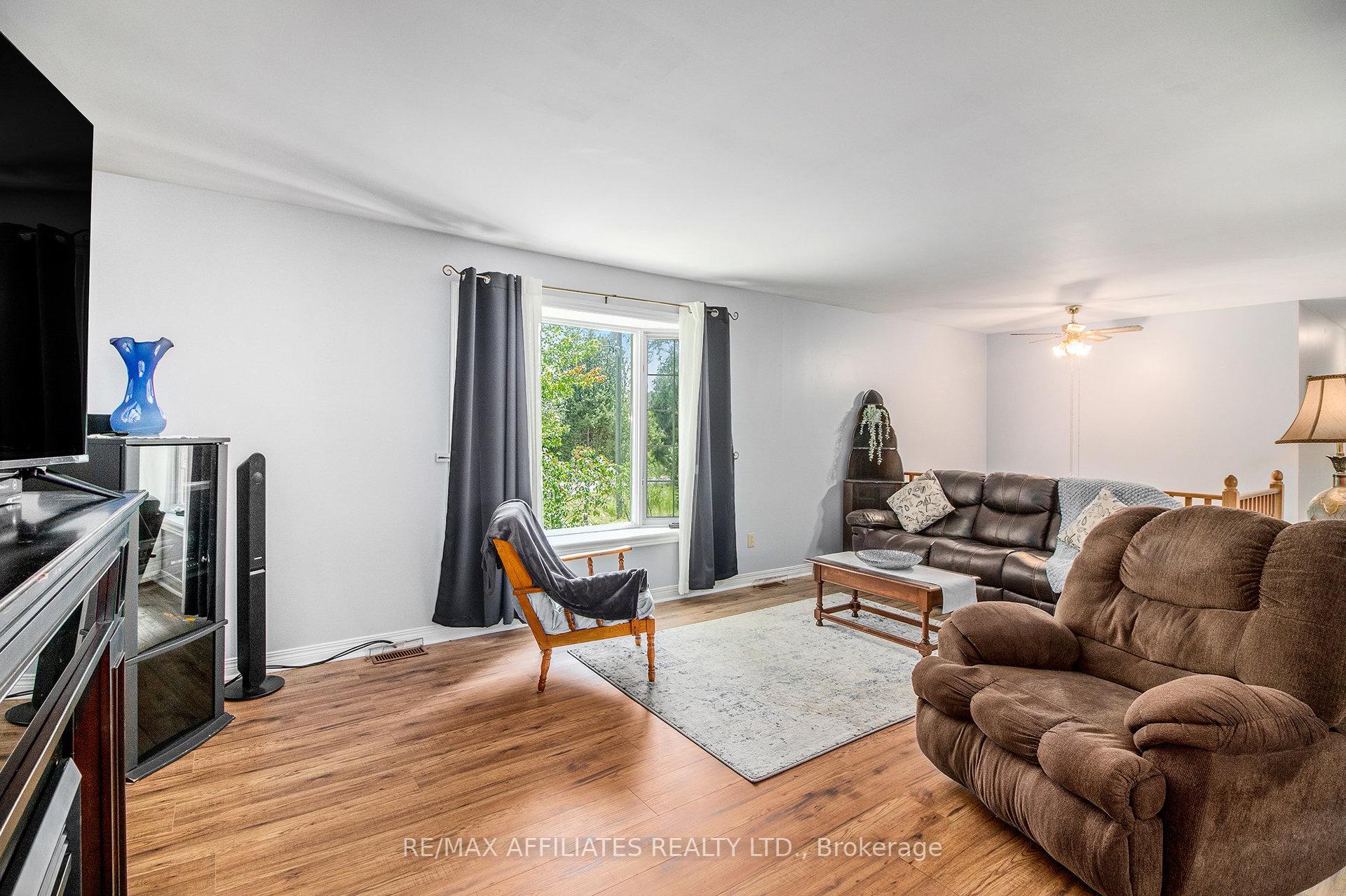 Photo 3 of 9674 Hall Road, Augusta, Augusta Twp — HOMEH