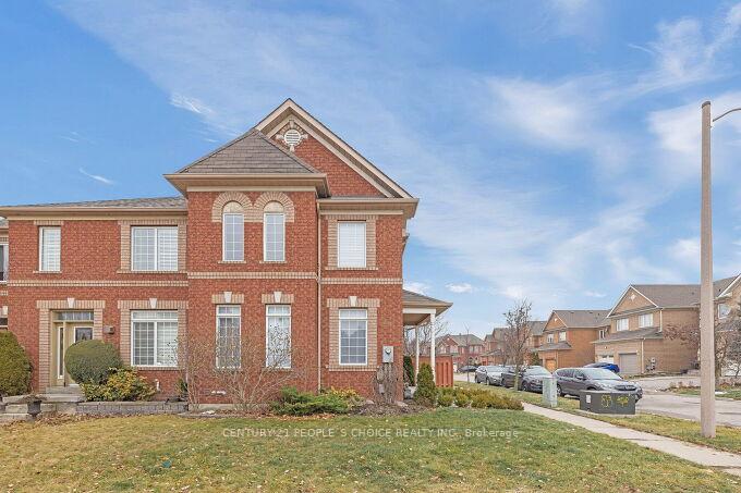 Photo 1 of 336 Cranston Park Avenue, Vaughan, Maple — HOMEH