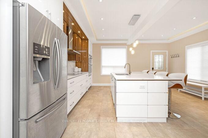 Photo 16 of 336 Cranston Park Avenue, Vaughan, Maple — HOMEH