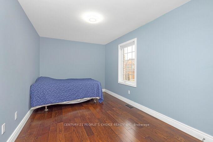 Photo 26 of 336 Cranston Park Avenue, Vaughan, Maple — HOMEH