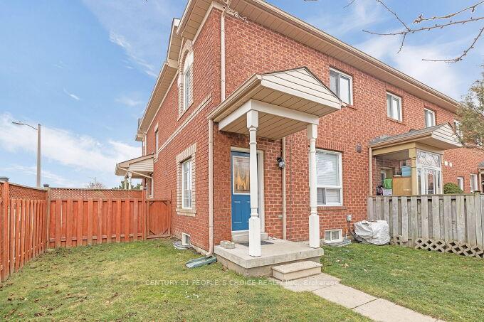 Photo 31 of 336 Cranston Park Avenue, Vaughan, Maple — HOMEH