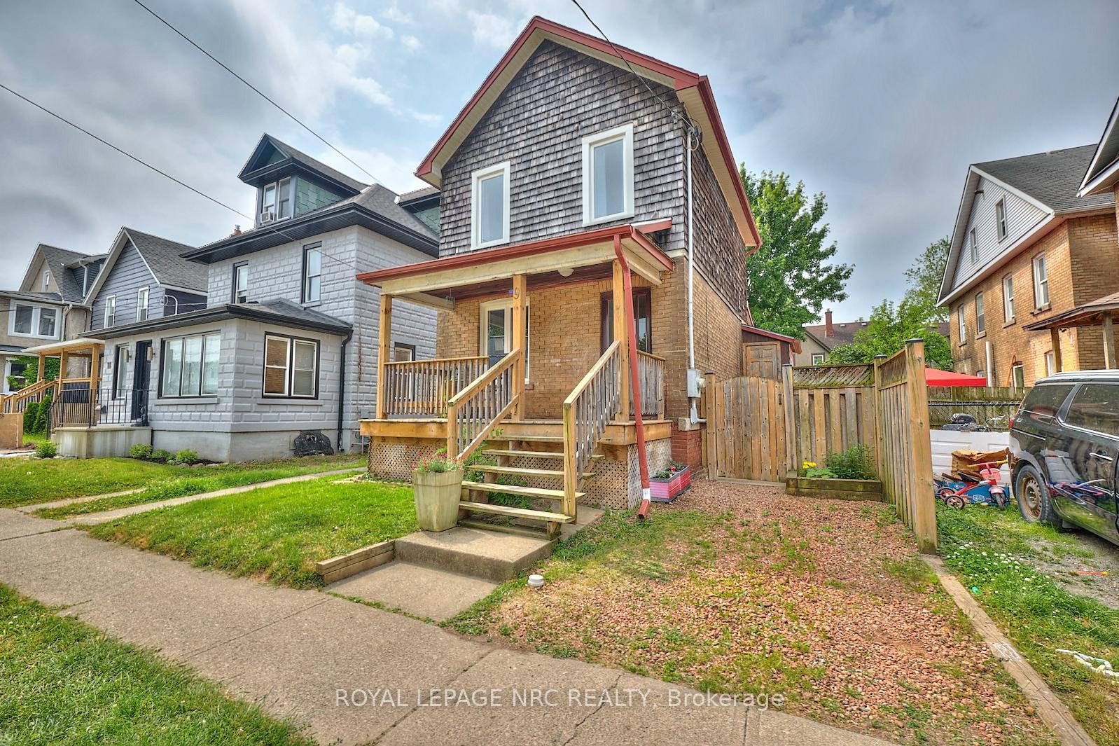 Photo 1 of 9 Asher Street, Welland, Welland Downtown — HOMEH