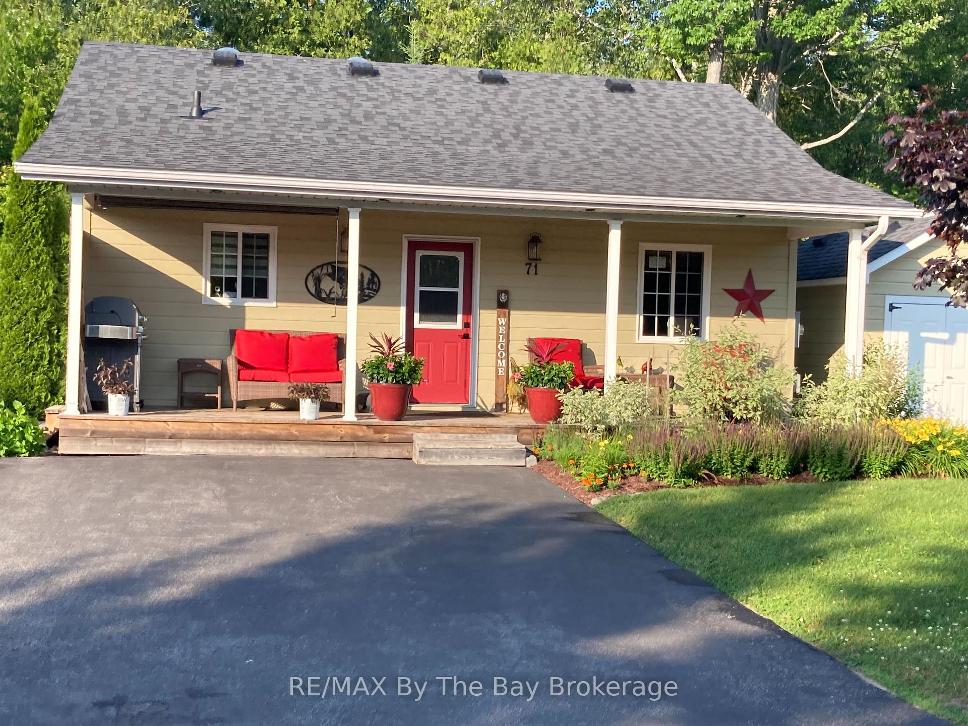 Photo 1 of 71 Madawaska Trail, Wasaga Beach — HOMEH