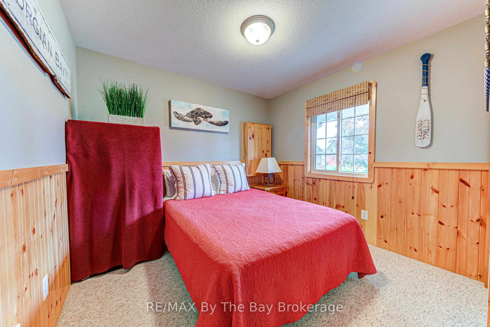 Photo 16 of 71 Madawaska Trail, Wasaga Beach — HOMEH