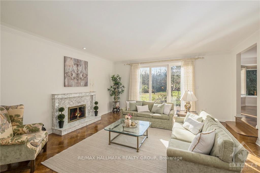 Photo 3 of 4 Timbercrest Ridge, Ottawa, Cedar Hill/Orchard Estates — HOMEH