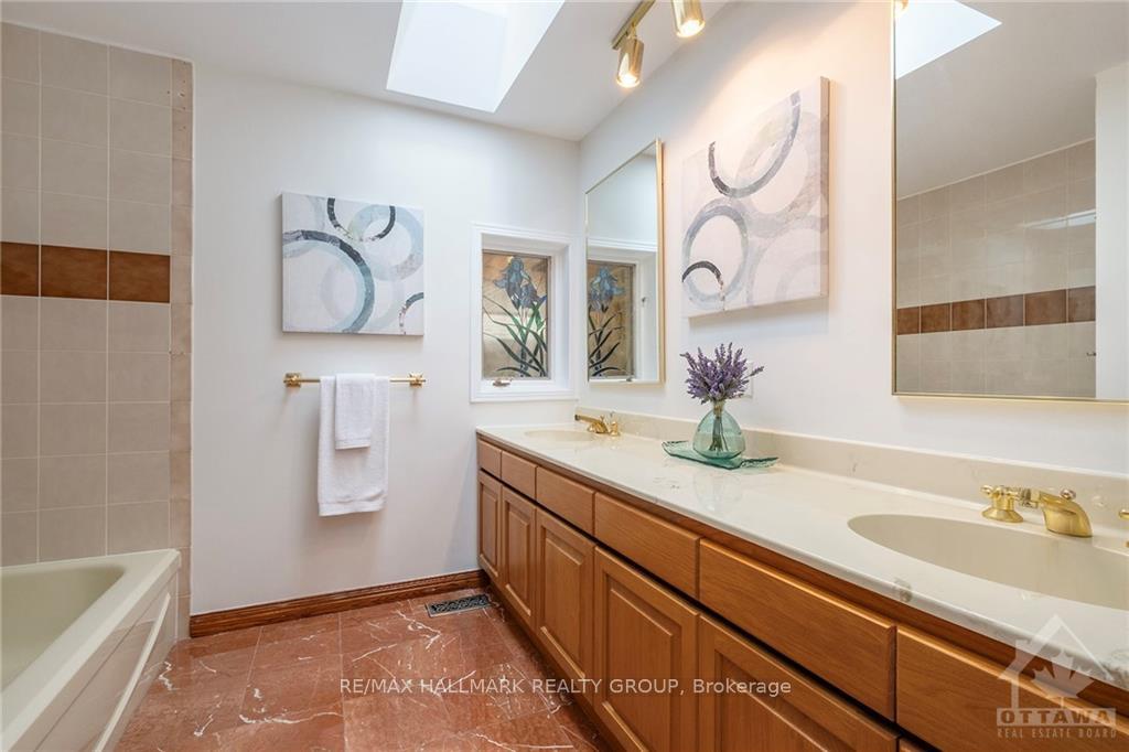 Photo 20 of 4 Timbercrest Ridge, Ottawa, Cedar Hill/Orchard Estates — HOMEH