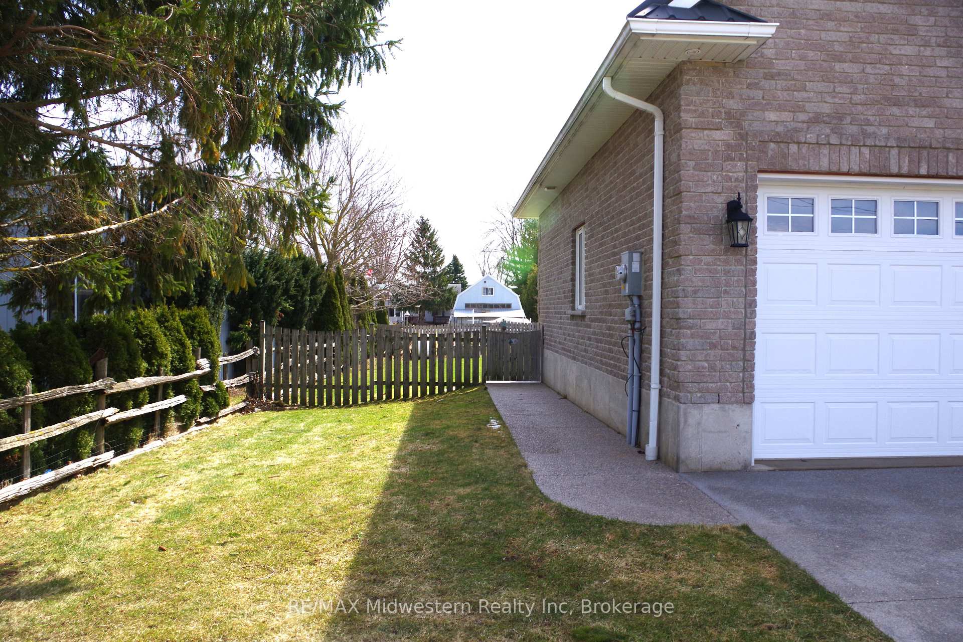 Photo 5 of 161 Brock Street, West Perth, Monkton — HOMEH