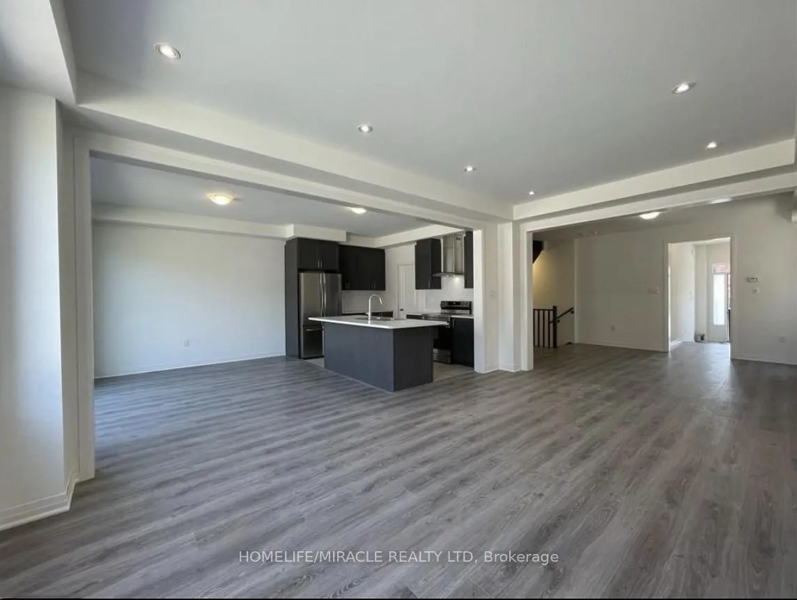 Photo 8 of 63 Shepherd Drive, Barrie, Rural Barrie Southeast — HOMEH