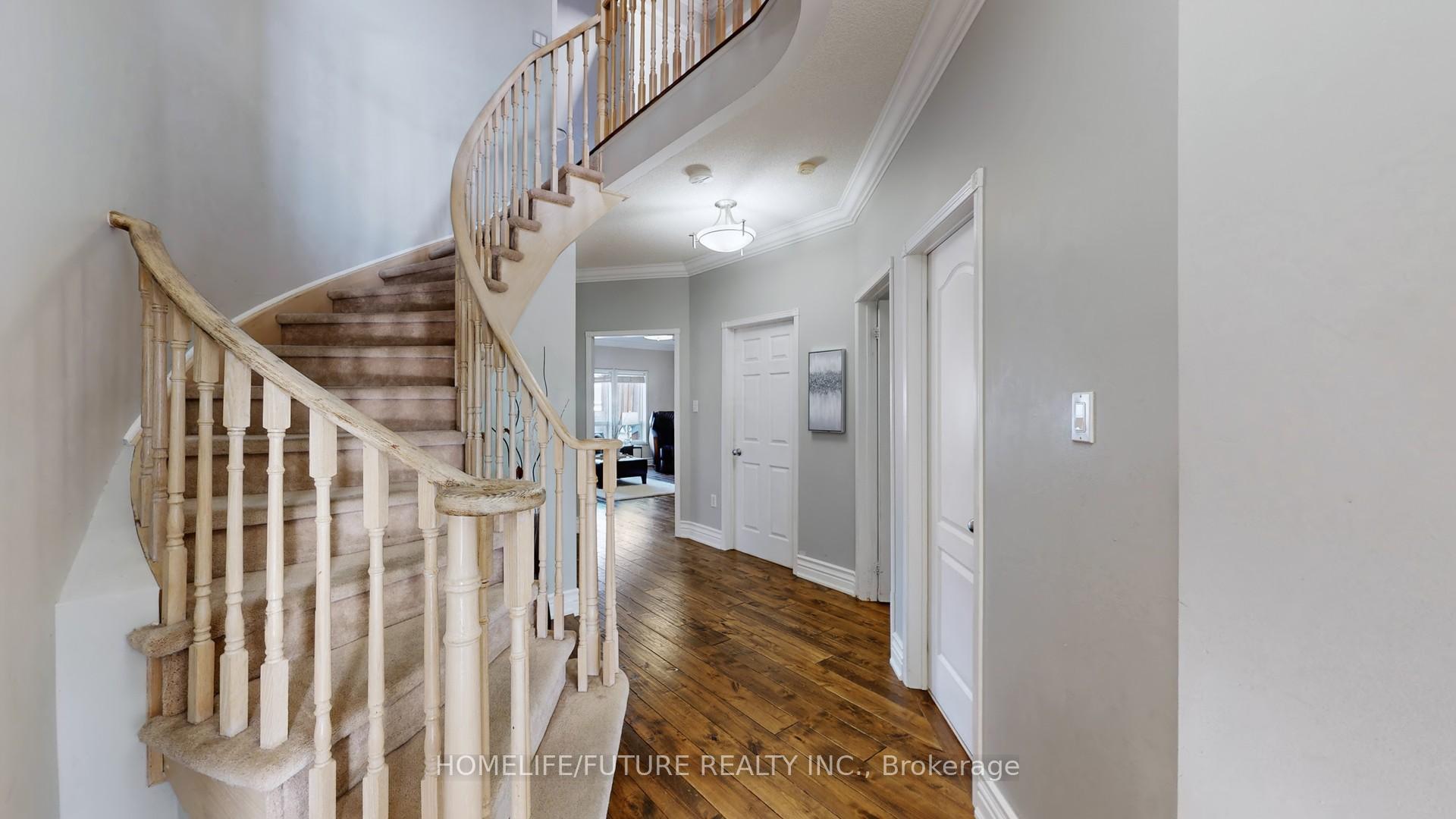 Photo 41 of 94 Carnwith Drive E, Whitby, Brooklin — HOMEH
