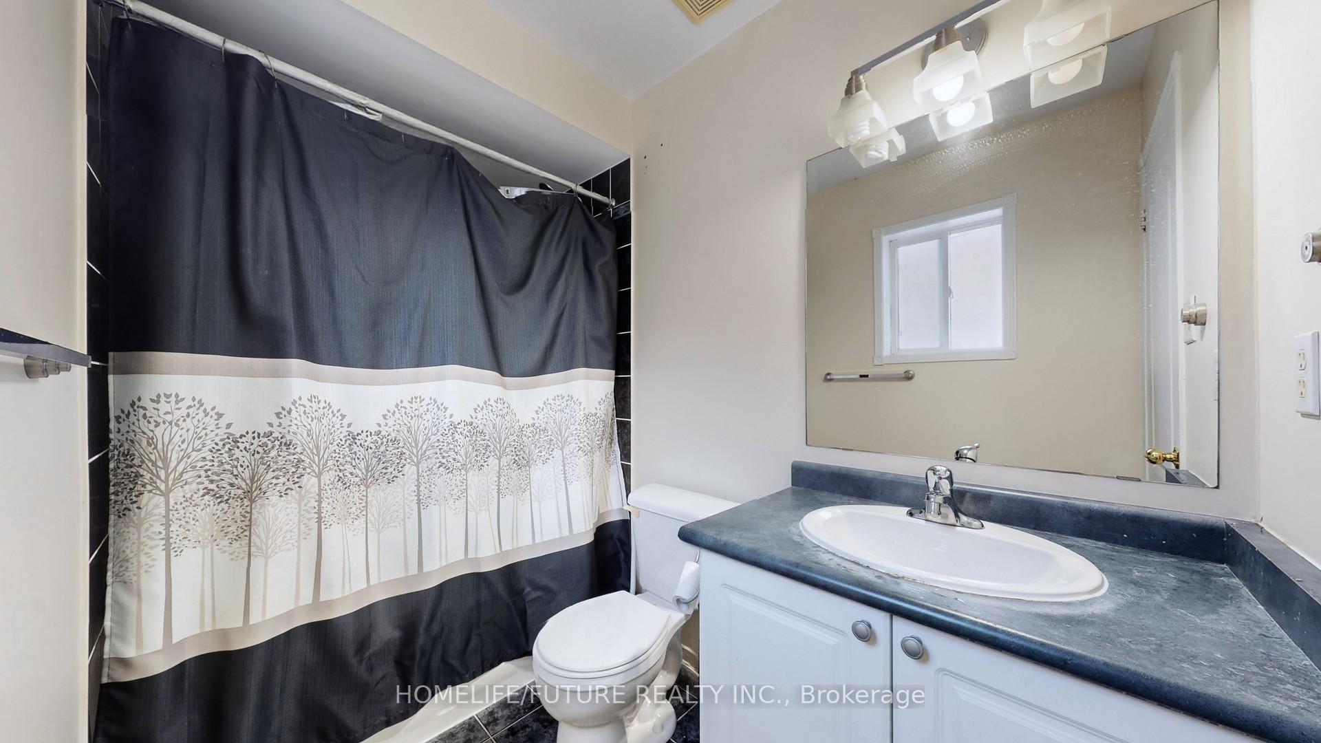 Photo 56 of 94 Carnwith Drive E, Whitby, Brooklin — HOMEH