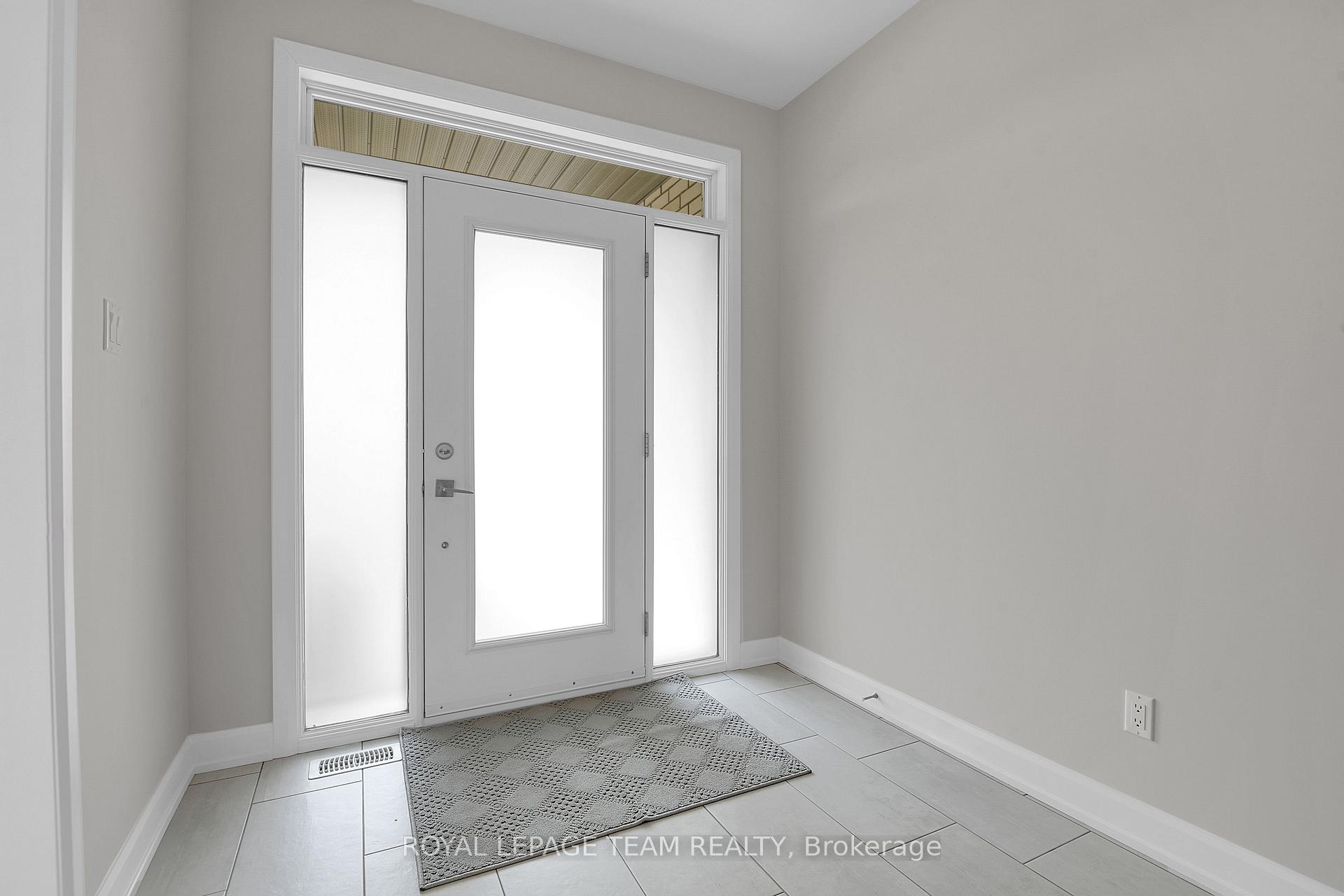 Photo 5 of 223 Macbeattie Drive, Arnprior — HOMEH
