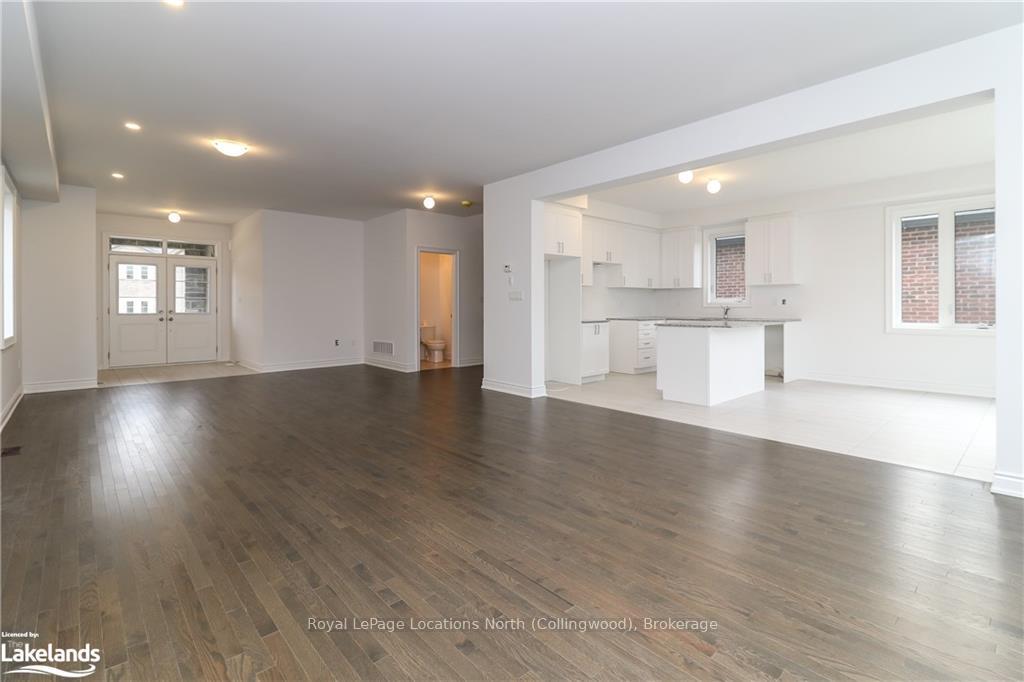 Photo 9 of 11 Amber Drive, Wasaga Beach — HOMEH