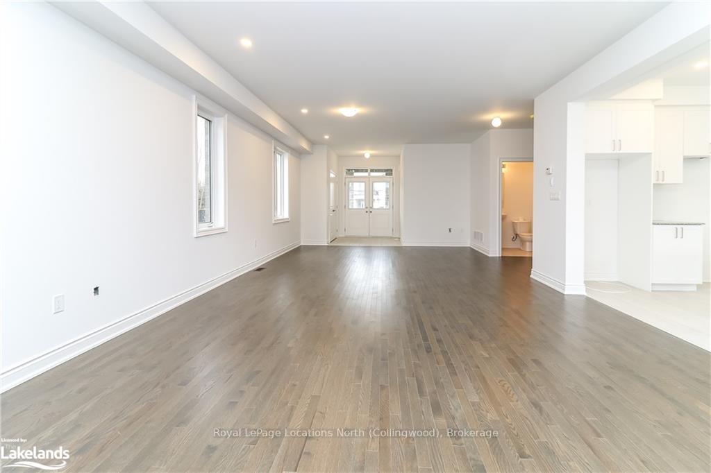 Photo 10 of 11 Amber Drive, Wasaga Beach — HOMEH