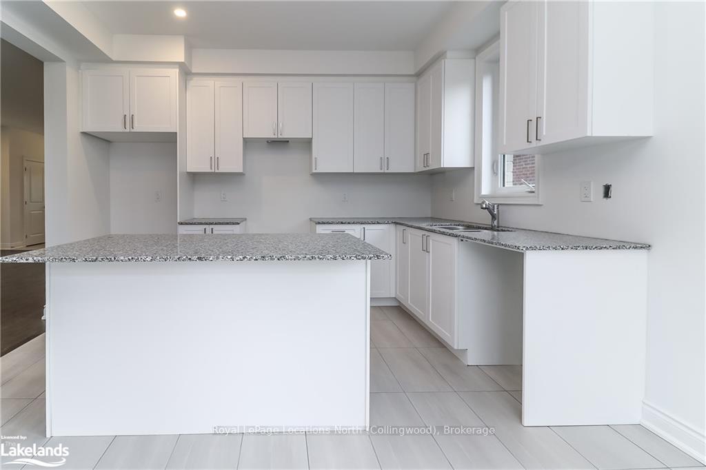 Photo 13 of 11 Amber Drive, Wasaga Beach — HOMEH