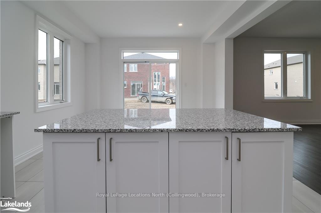Photo 15 of 11 Amber Drive, Wasaga Beach — HOMEH