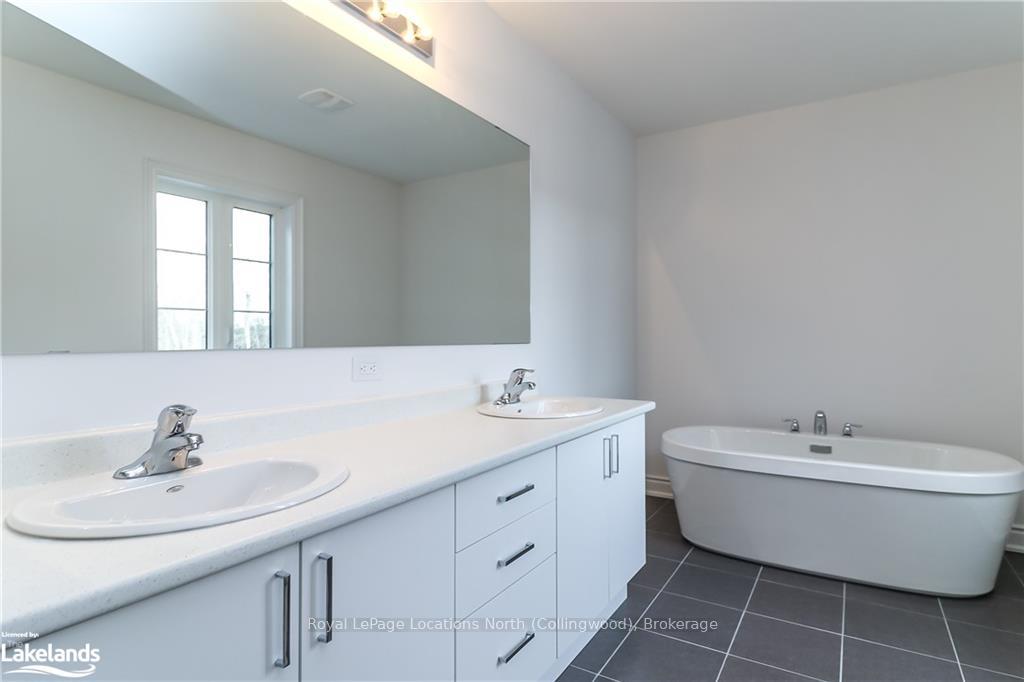 Photo 23 of 11 Amber Drive, Wasaga Beach — HOMEH